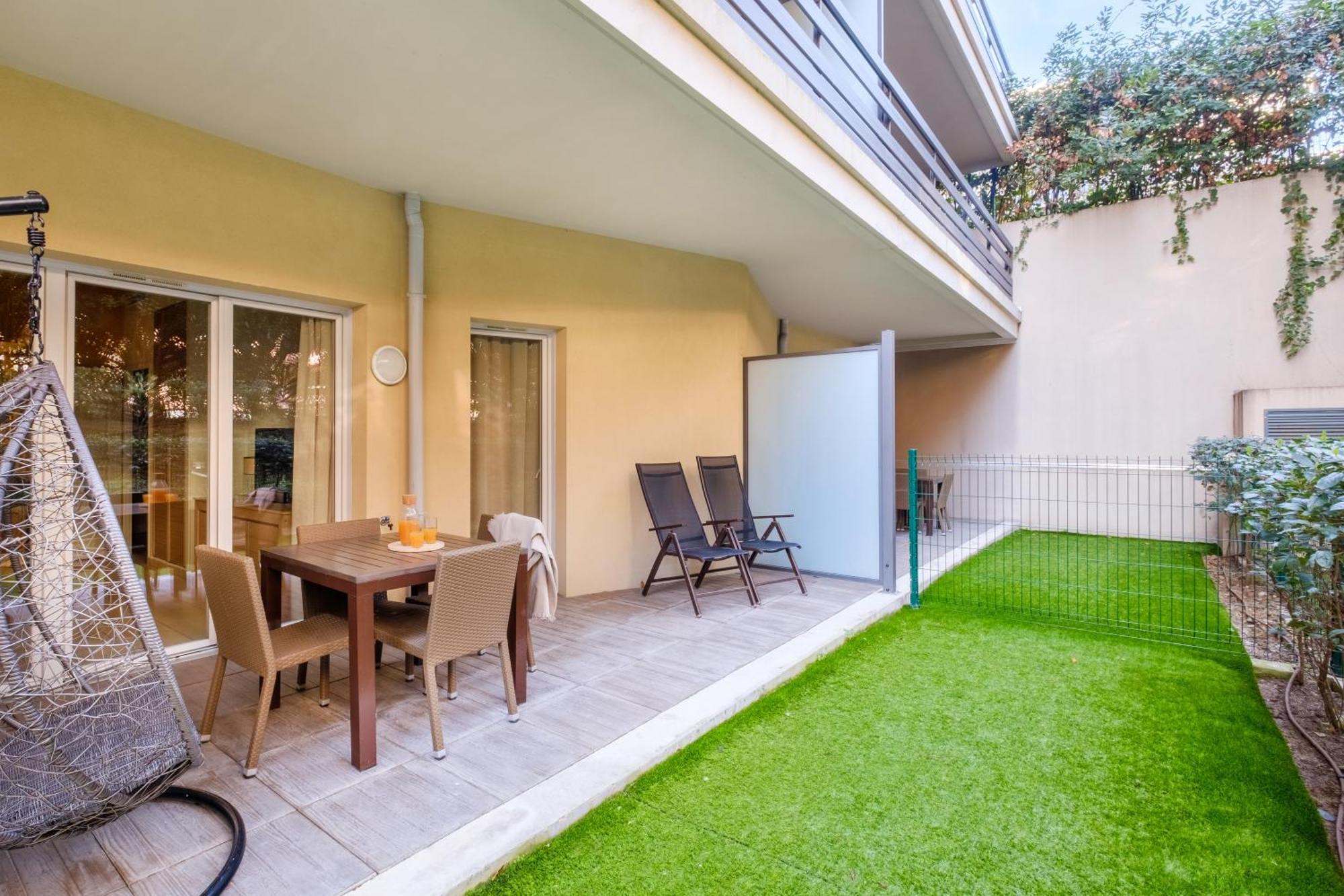Residence Pierre & Vacances Premium Julia Augusta Roquebrune-Cap-Martin Exterior foto